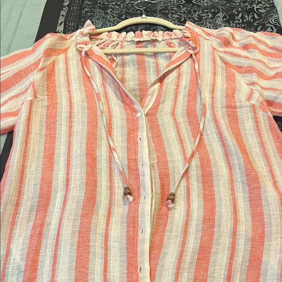 Olivaceous Coral and Cream Striped Blouse - Picture 4 of 10